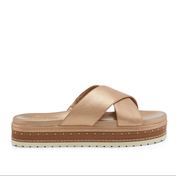 *NWT* ♡ Vince Camuto Slip On Platform Sandal​ - Picture 3 of 9